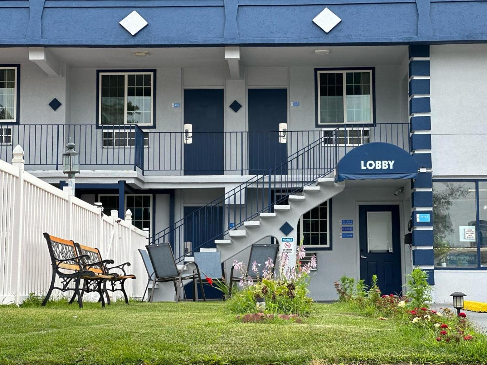 Rodeway Inn سانت جوزيف المظهر الخارجي الصورة